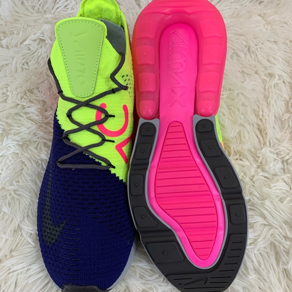 Nike Air Max Flyknit 270 - Picture 6 of 6
